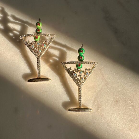 Extra extra dirty stirred not shaking triple olive martini dangle earrings - Picture 5 of 7